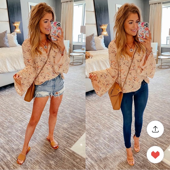 Pink Lily Tops - Like new Living My Best Style x Pink Lily floral top. Size M